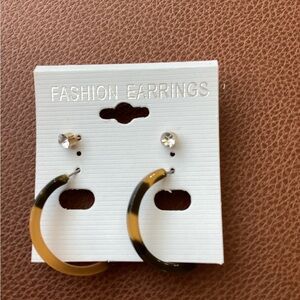 Elegant Gold and Black Hoop Earrings